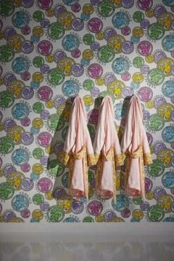 Versace Vliestapete 38610-1 Medusa Weiß Bunt -Dekor Verkauf Vliestapete 38610 1 Medusa Weiss VERSACE Home Tapete 63213726 2